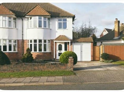 3 Bed Semi-Detached House, Austin Avenue, BR2