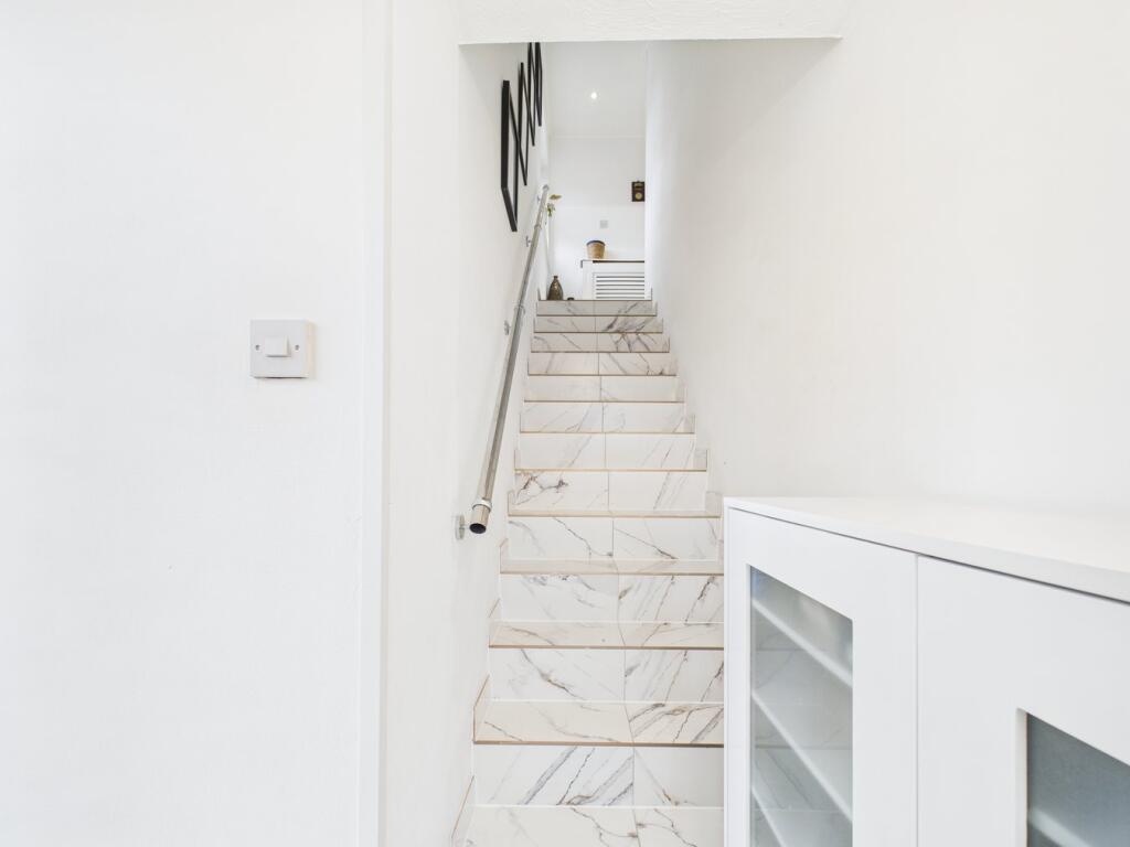 Additional image 12 of 2 Bed Maisonette, Mason Street, RG1, N1 7GU