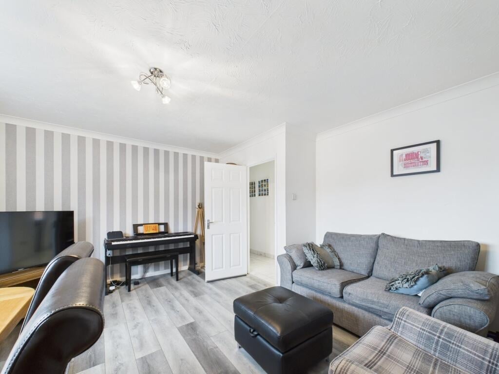 Additional image 16 of 2 Bed Maisonette, Mason Street, RG1, N1 7GU