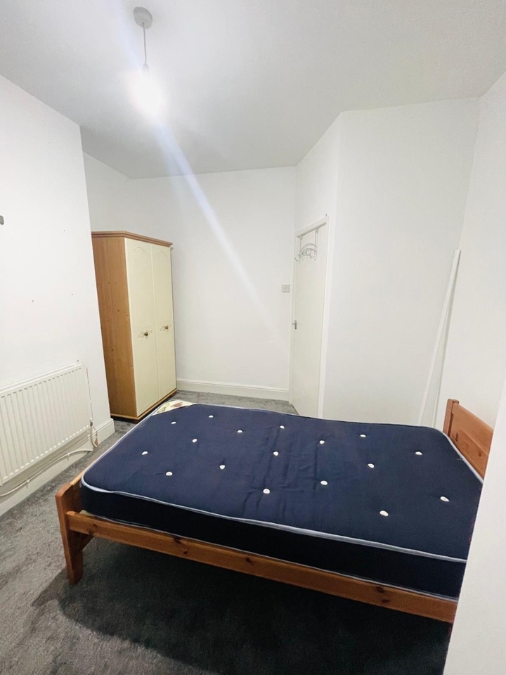 Additional image 4 of 3 Bed Terraced House, South View Road, S7, N1 7GU