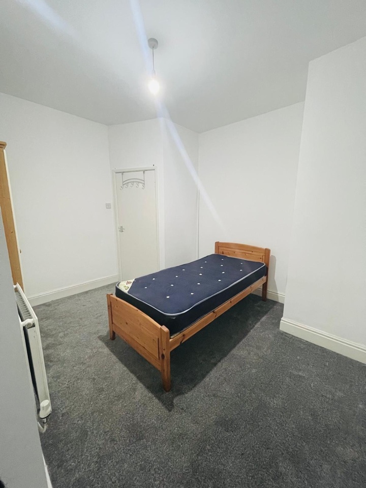 Additional image 5 of 3 Bed Terraced House, South View Road, S7, N1 7GU