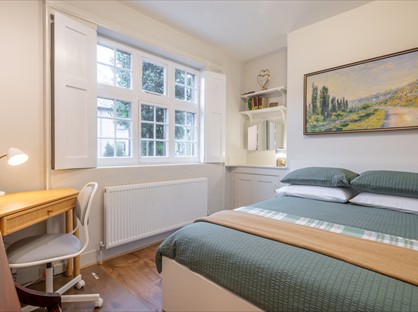 Studio Flat, Shelly Row, CB3