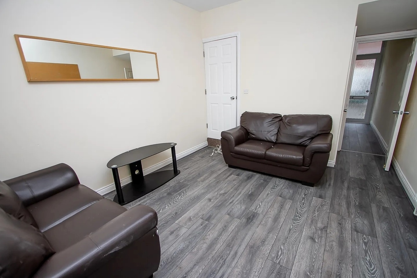 Additional image 3 of Bedsit, Vecqueray St, CV1, N1 7GU