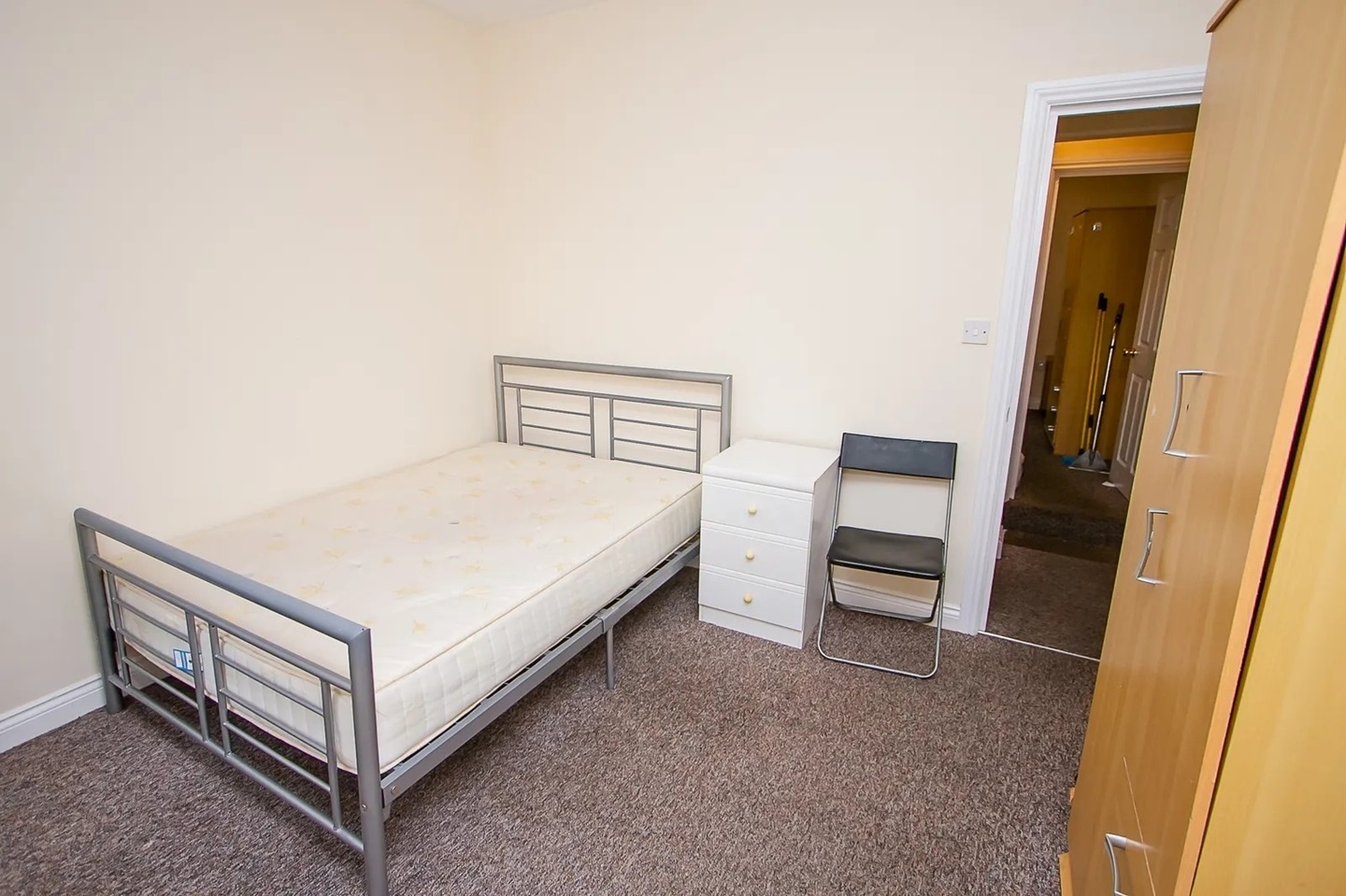 Additional image 9 of Bedsit, Vecqueray St, CV1, N1 7GU
