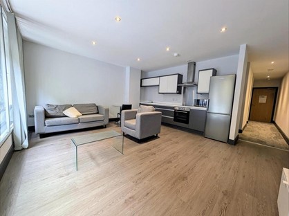 1 Bed Flat, Rumford St, L2