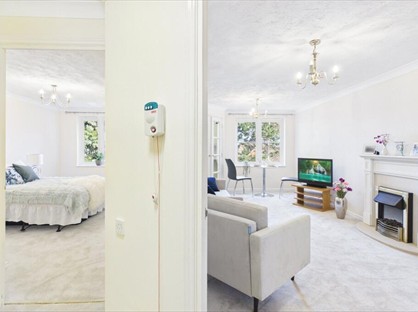 1 Bed Flat, Grange Road, TN22