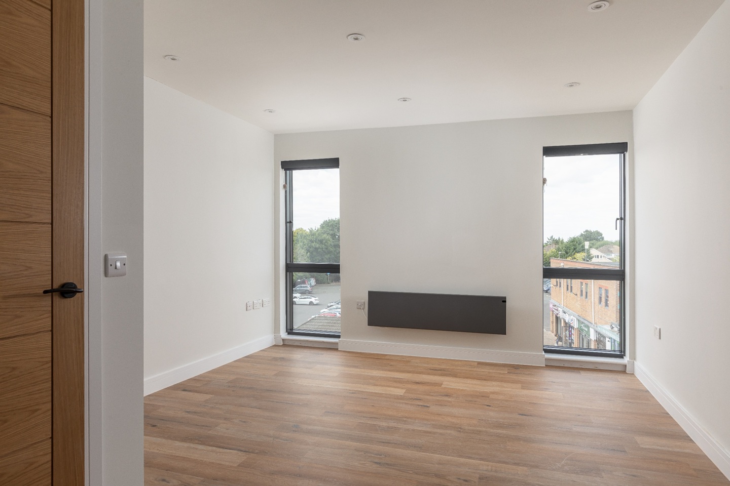 1 Bed Flat, High Street, OX5, N1 7GU