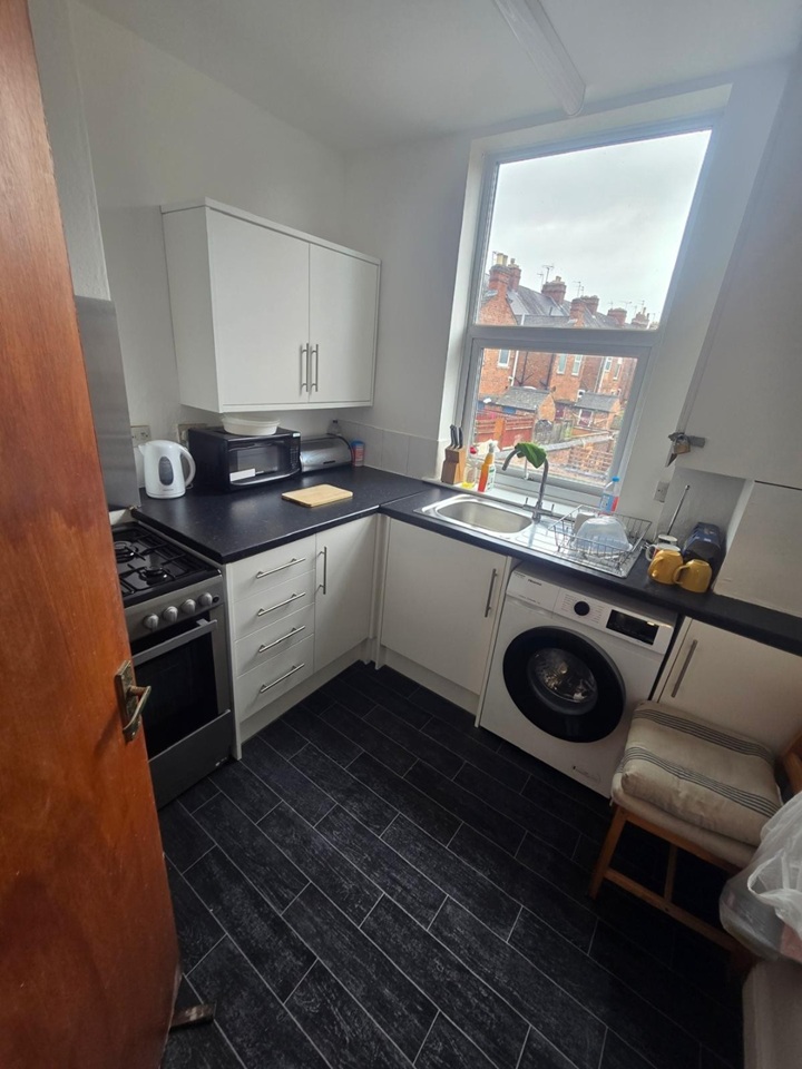 Additional image 3 of Room in a Shared House, Glenfield Road, LE3, N1 7GU
