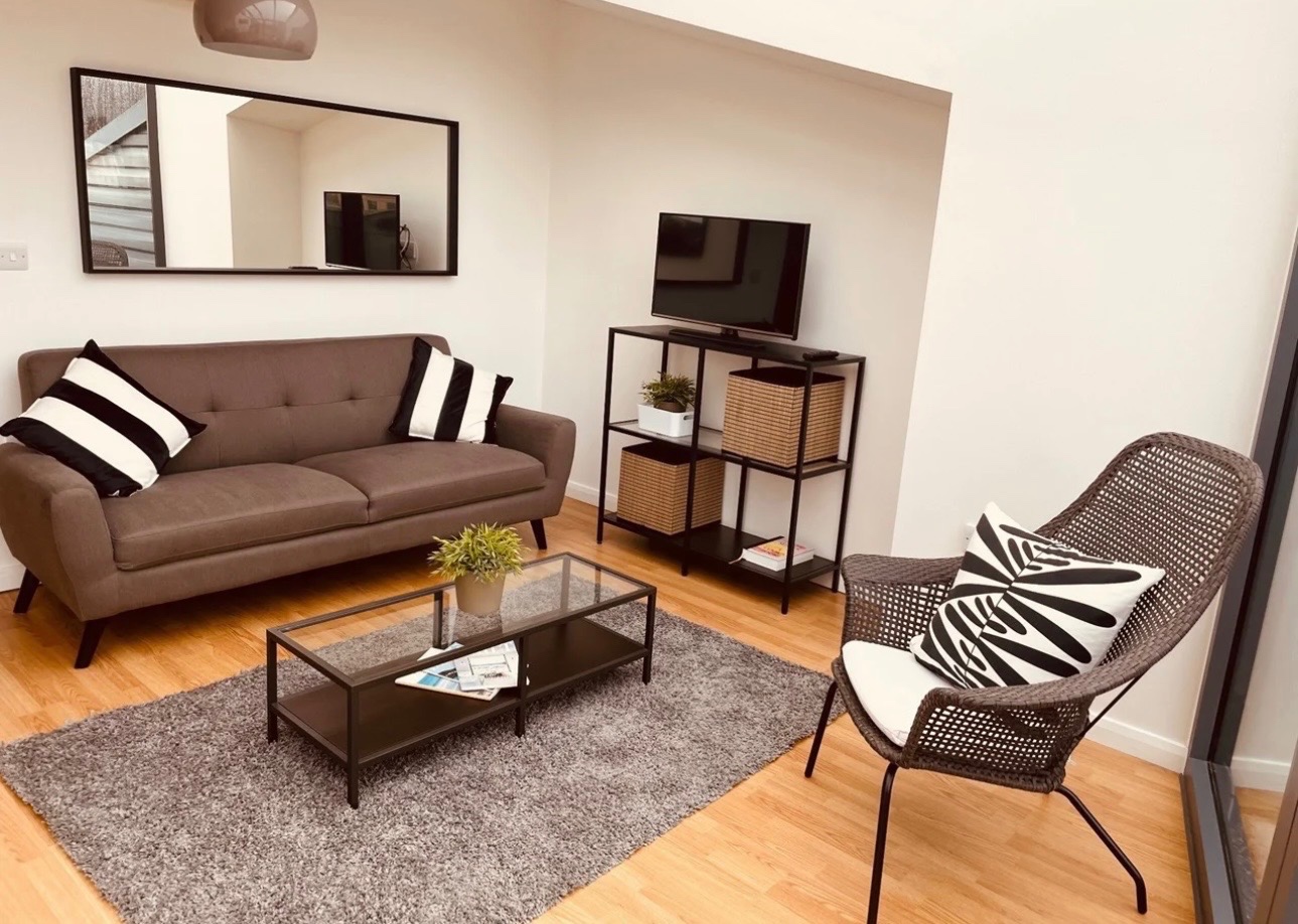 Additional image 3 of 2 Bed Flat, Mann Island, L3, N1 7GU