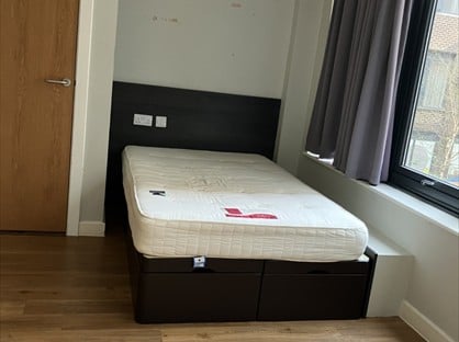 Studio Flat, Sheffield, S1