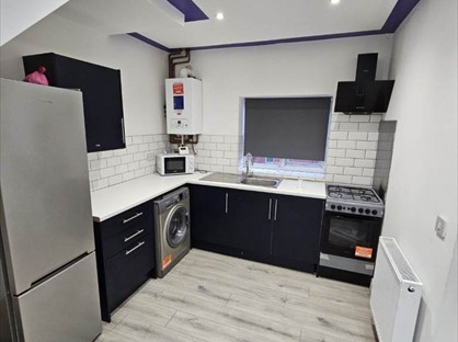 3 Bed Flat, Cook St, WN7