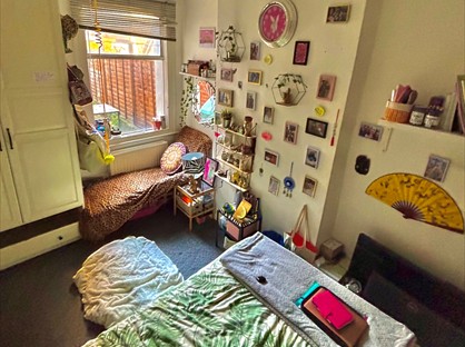 Room in a Shared Flat, Garratt Terrace, SW17