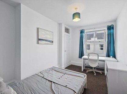 Room in a Shared House, North Road West, PL1