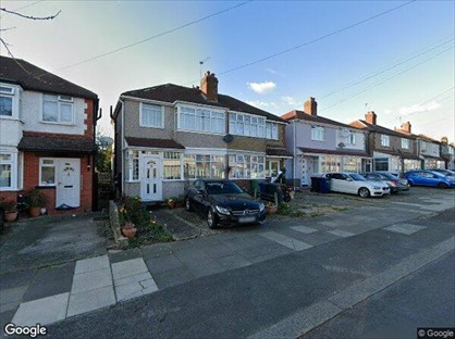 3 Bed End Terrace, Wood End Gardens, UB5