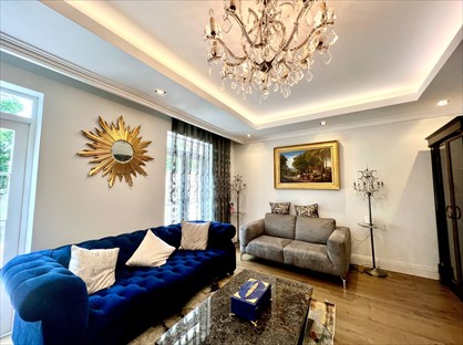 5 Bed Terraced House, Palladian Gardens, W4