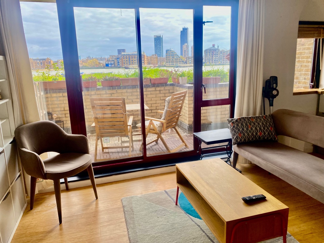 Additional image 3 of 1 Bed Flat, Wapping High St, E1W, N1 7GU