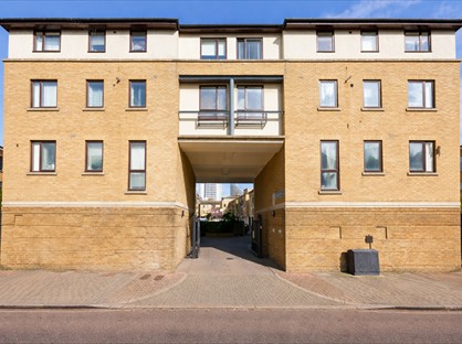 2 Bed Terraced House, Vantage Mews, E14
