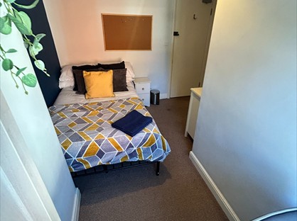 Room in a Shared House, Ely St, LN1