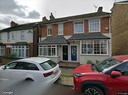 4 Bed Semi-Detached House, Furze Road, SL6
