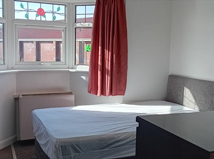 Room in a Shared House, Queens Park Parade, NN2