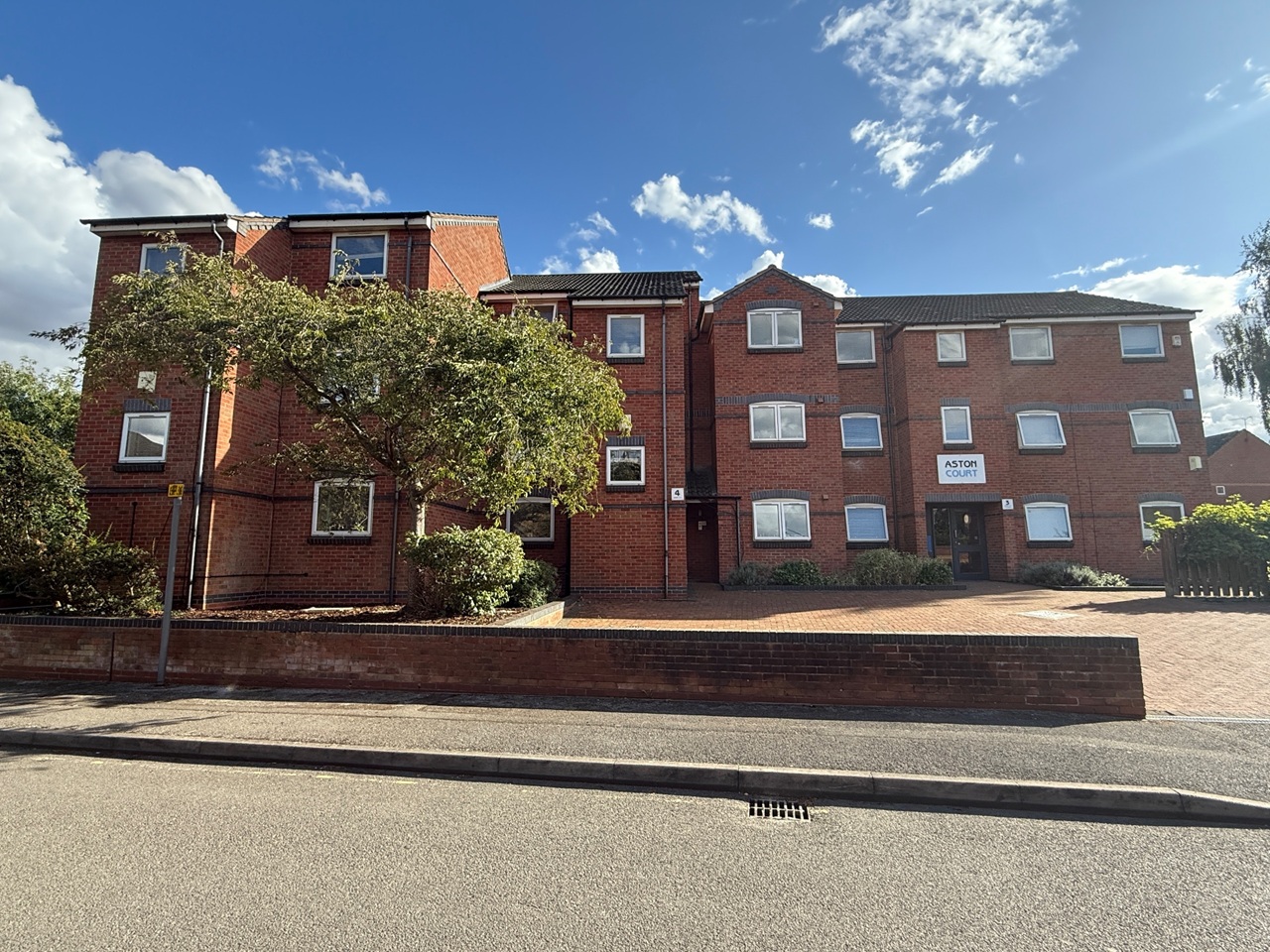 Additional image 2 of Room in a Shared House, Aston Court, NG7, N1 7GU