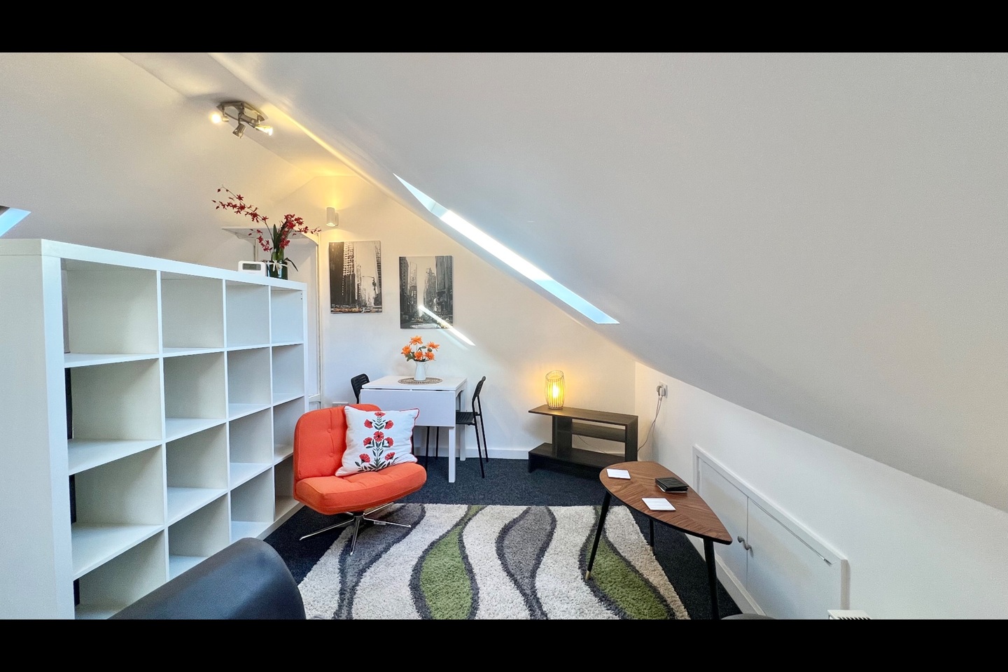 1 Bed Flat, Stafford Road, S2, N1 7GU