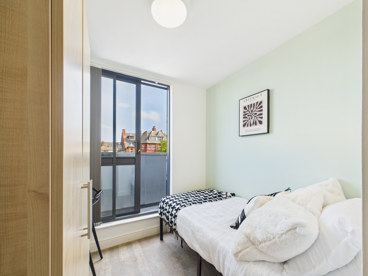 Additional image 2 of Room in a Shared Flat, Rodney St, L1, N1 7GU