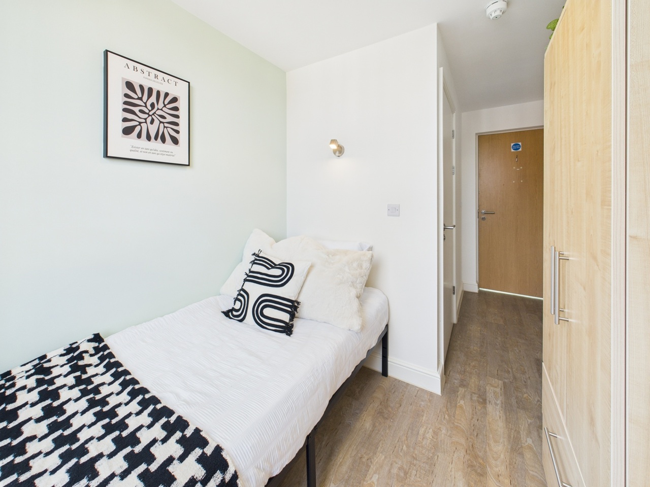 Additional image 11 of Room in a Shared Flat, Rodney St, L1, N1 7GU