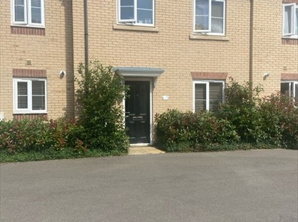3 Bed Terraced House, Perth Close, PE10