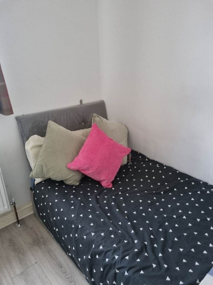 Additional image 4 of 2 Bed Flat, Rusholme Grove, M14, N1 7GU