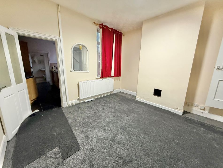 Additional image 3 of 3 Bed Semi-Detached House, Halstead St, LE5, N1 7GU