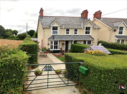 3 Bed Semi-Detached House, Llanbedr-Y-Cennin, LL32