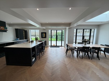 4 Bed Semi-Detached House, Chanctonbury Way, N12