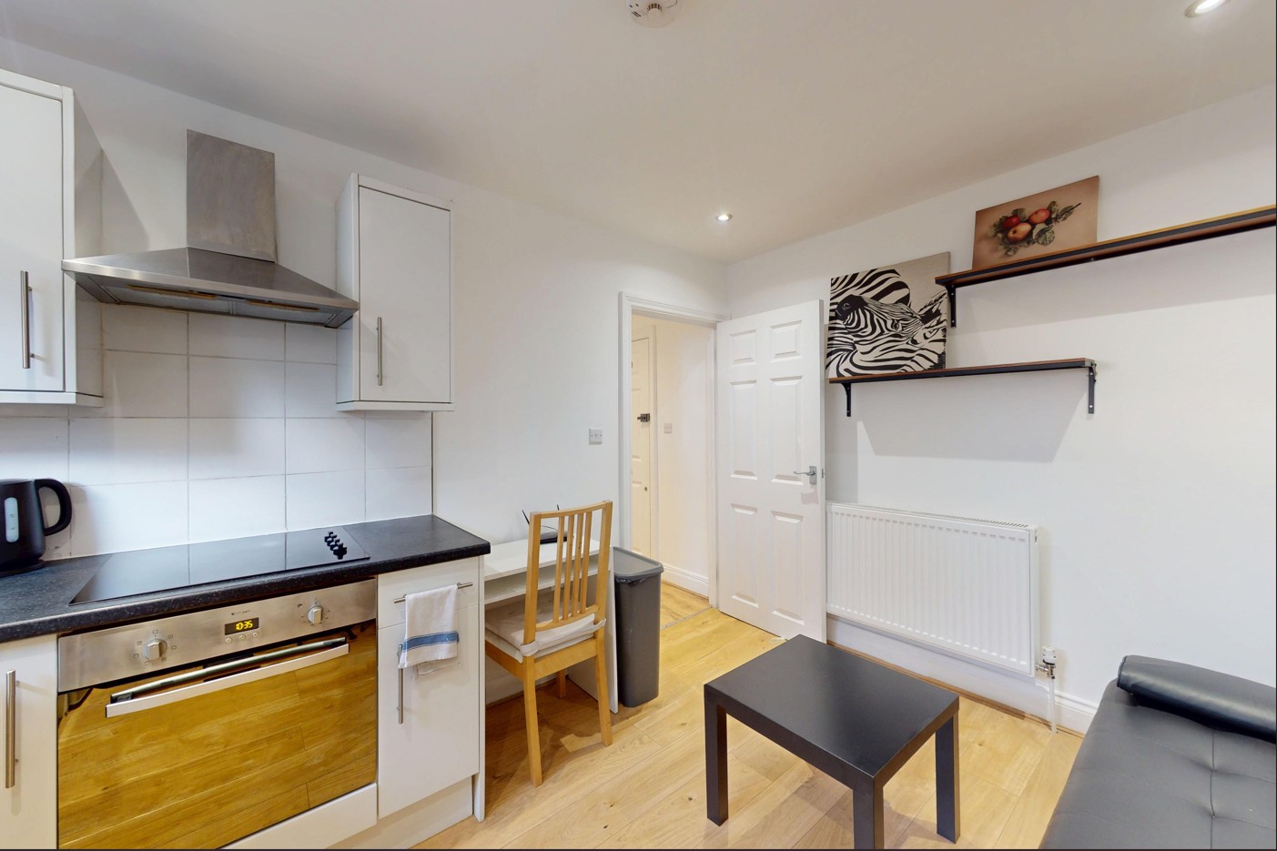 London - 1 Bed Flat, Hayter Road, SW2 - To Rent Now for £1,300.00 p/m