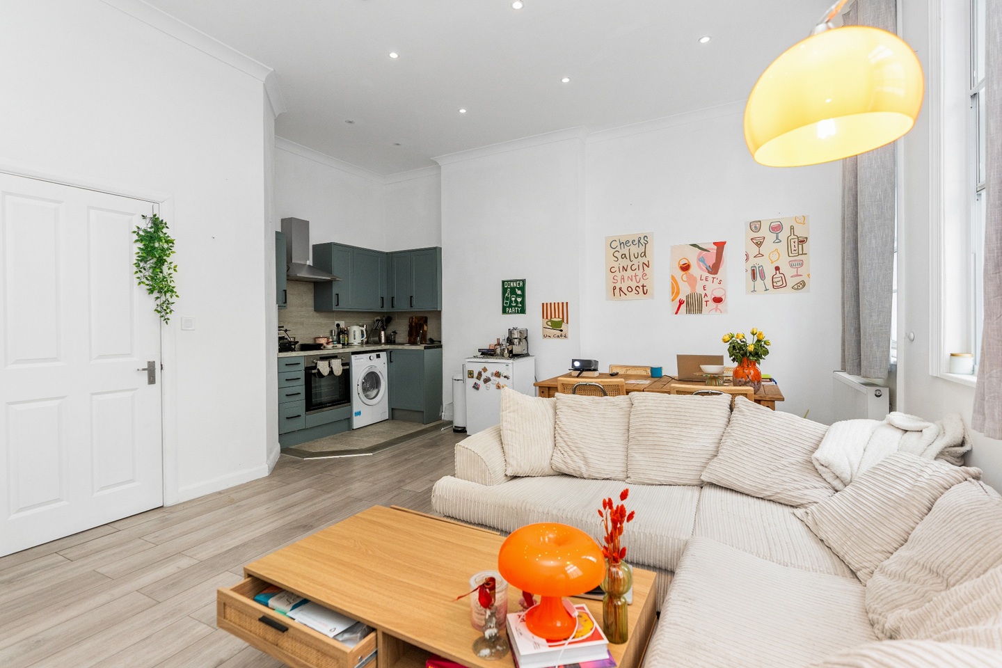 1 Bed Flat, West St, BN1, N1 7GU