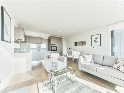 1 Bed Flat, Brogan House, SW8
