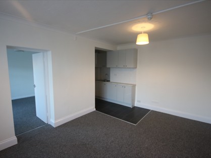 1 Bed Flat, Maxwell Road, BH9