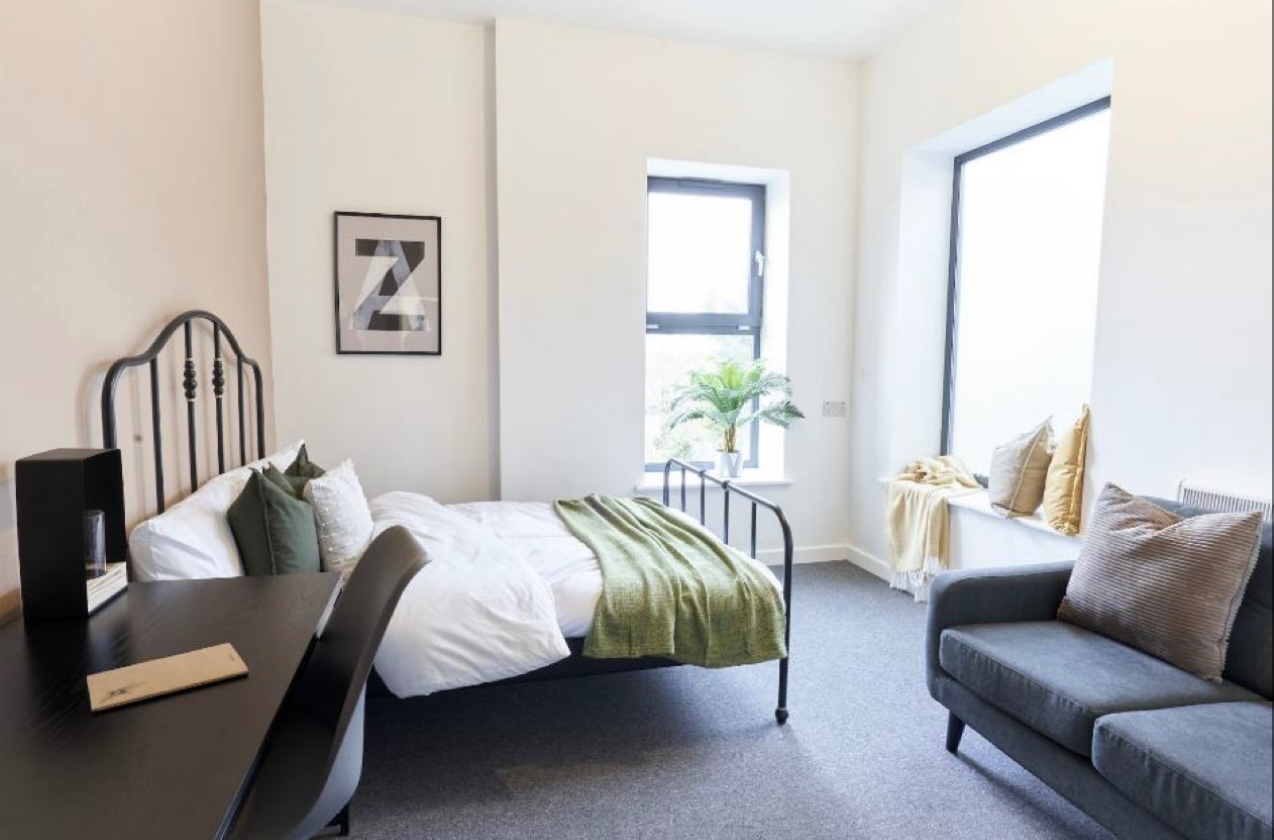 Studio Flat, Kings Court, BS5, N1 7GU