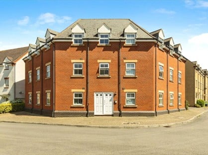 2 Bed Flat, Bishops Cleeve, GL52
