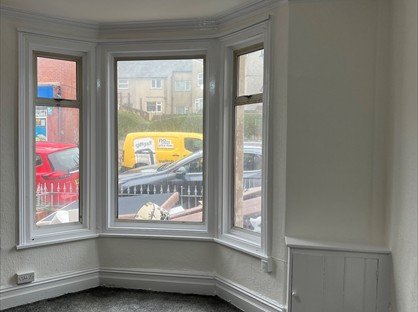 3 Bed Detached House, Grove Park, LL29