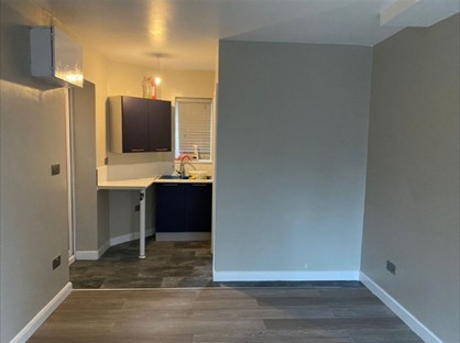 Studio Flat, Cuckoo Hall Lane, N9