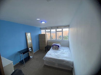 Room in a Shared Flat, Whitechapel, E1