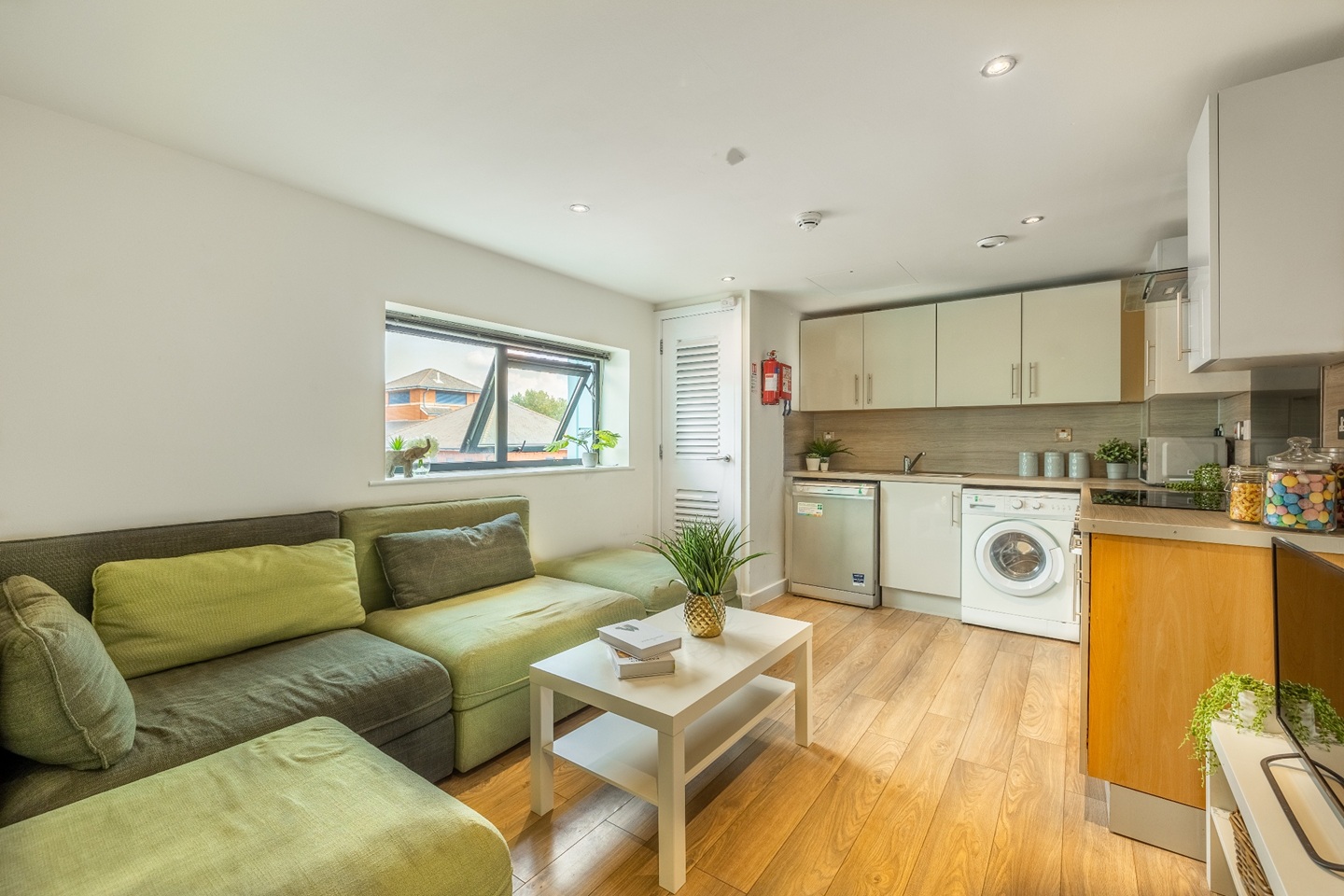 Additional image 2 of Room in a Shared Flat, Regent Terrace, S3, N1 7GU