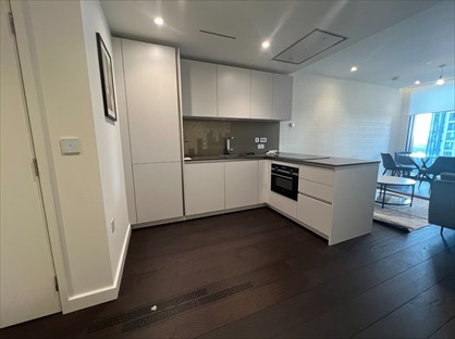 1 Bed Flat, Bondway, SW8