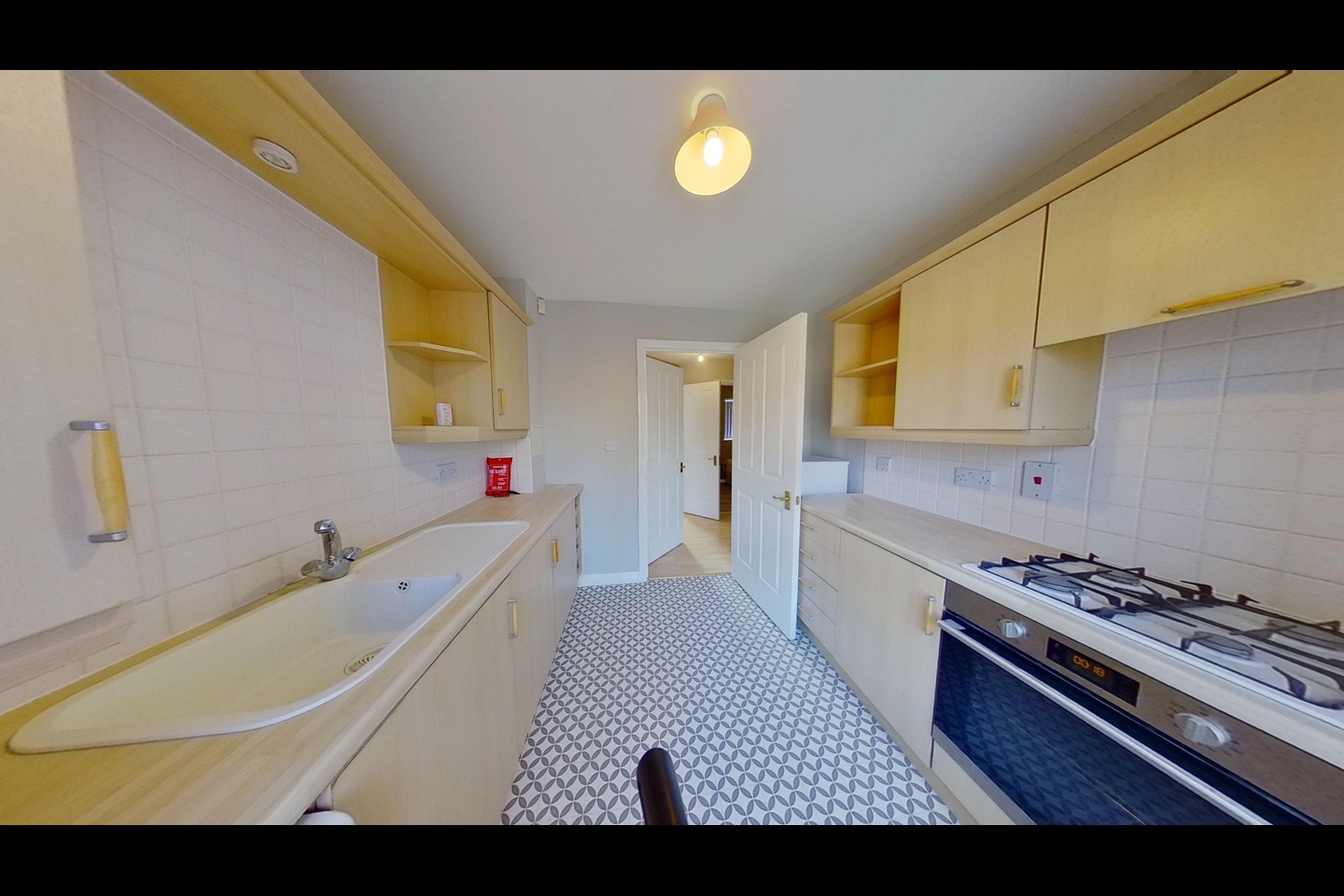 Additional image 5 of Room in a Shared Flat, Tudor Court, NG7, N1 7GU