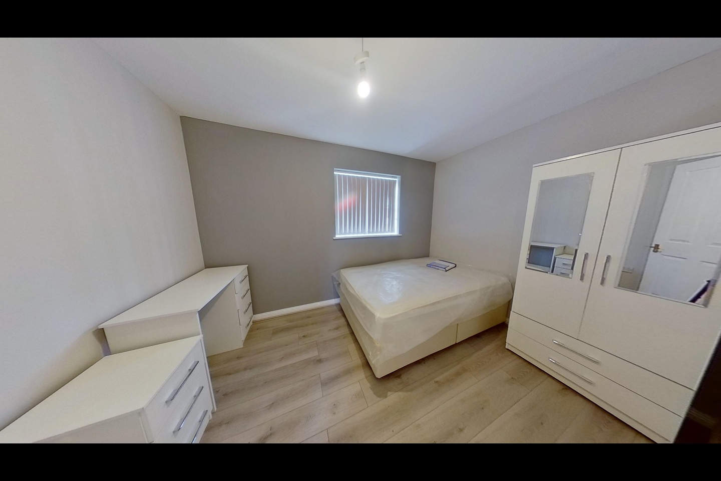 Additional image 2 of Room in a Shared Flat, Tudor Court, NG7, N1 7GU