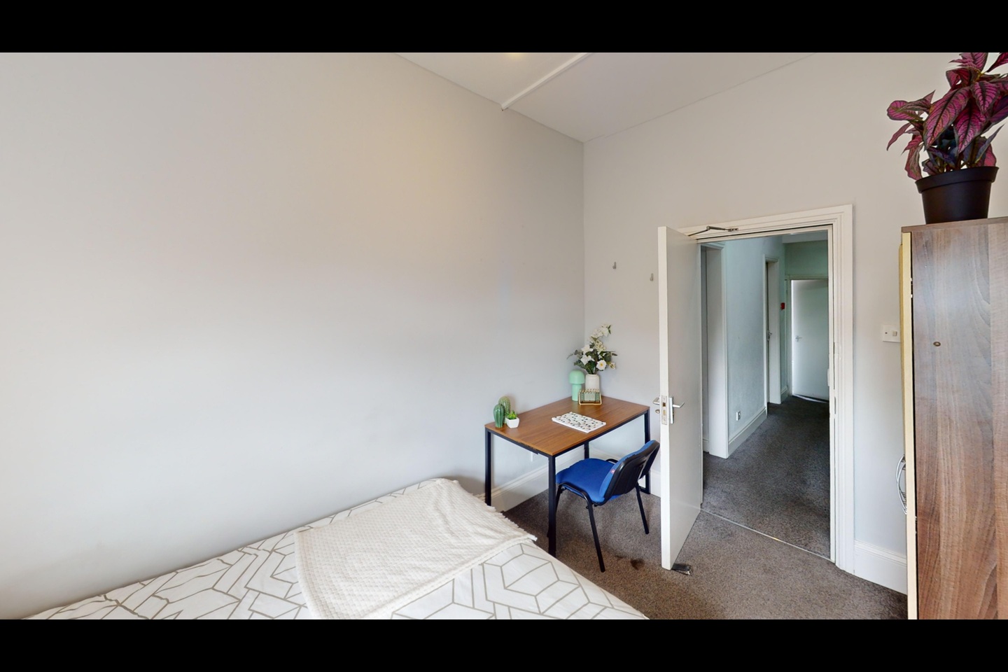 Additional image 2 of Room in a Shared House, Noel St, NG7, N1 7GU