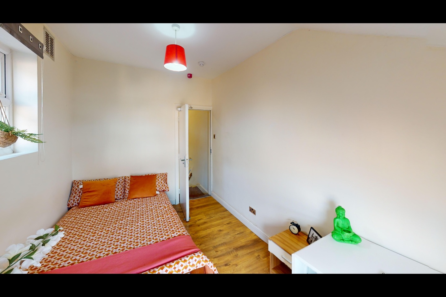 Additional image 2 of Room in a Shared House, Alpha Terrace, NG1, N1 7GU