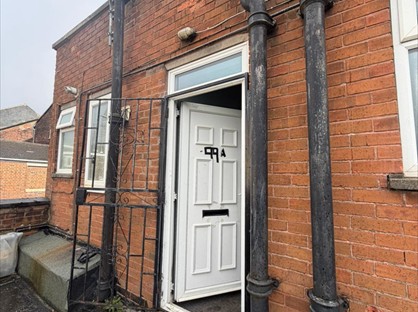 3 Bed Flat, High St, ST6