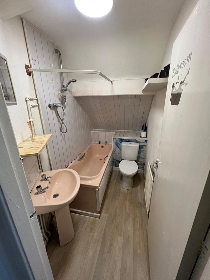 Additional image 4 of 1 Bed Flat, Charnwood St, DE1, N1 7GU